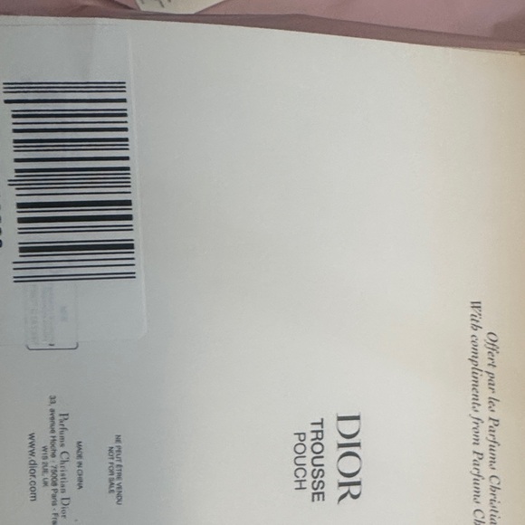 Dior Silver Logo Accessory with Pink Cushion - Picture 5 of 7